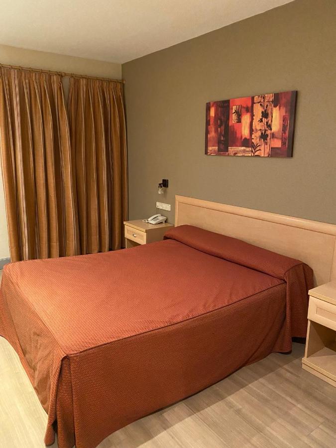 Hotel La Union Humanes de Madrid Esterno foto