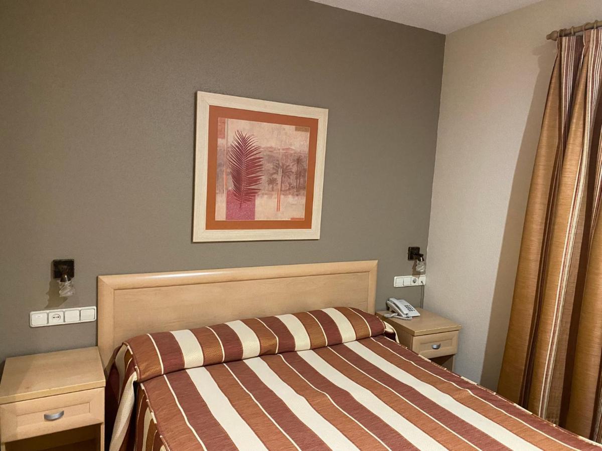 Hotel La Union Humanes de Madrid Esterno foto