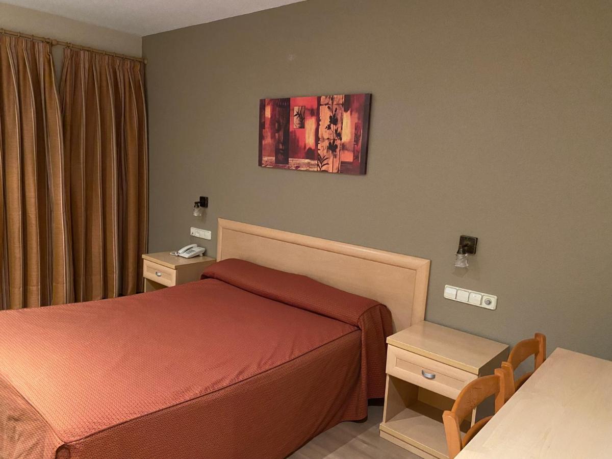 Hotel La Union Humanes de Madrid Esterno foto