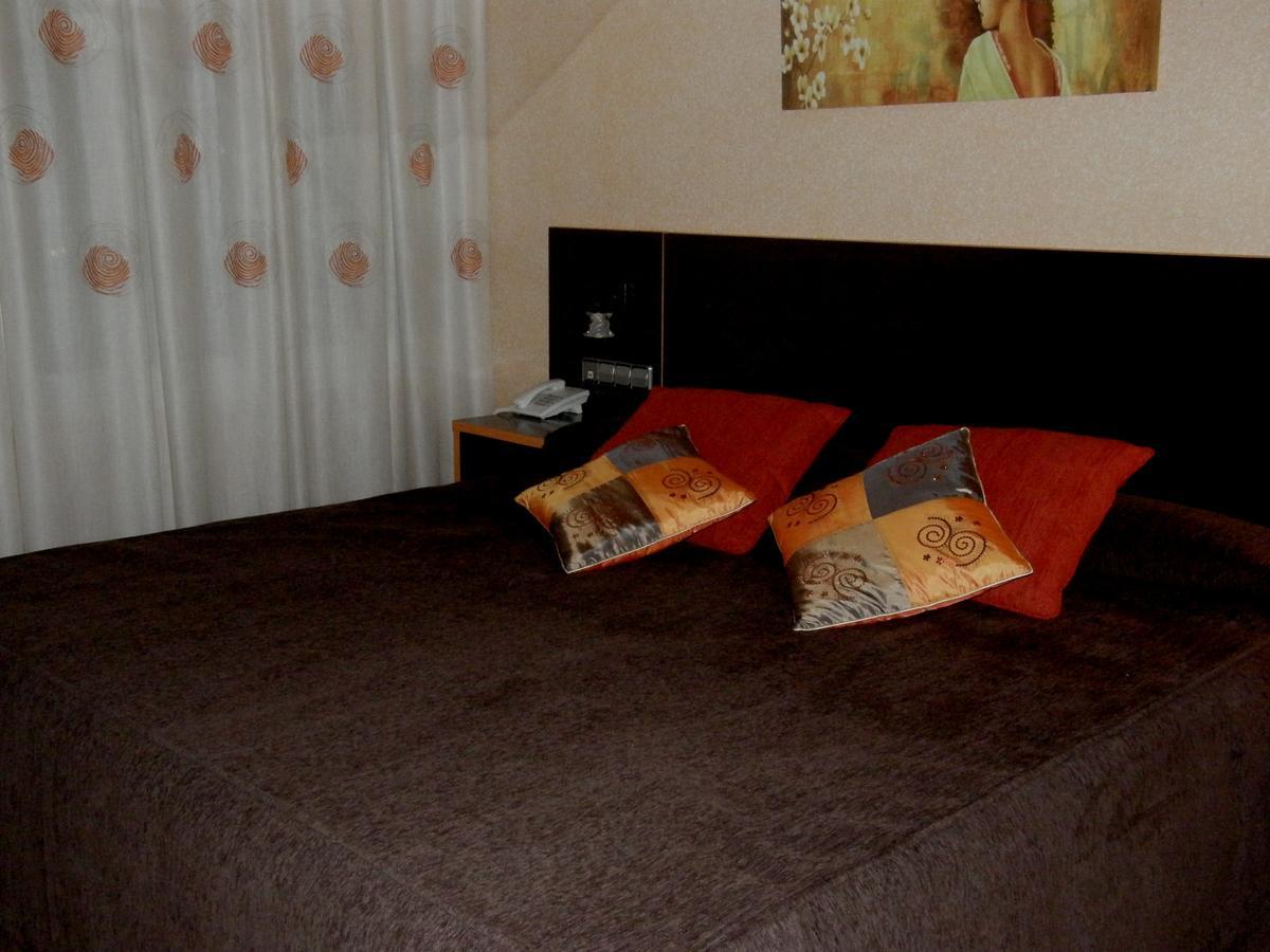 Hotel La Union Humanes de Madrid Esterno foto